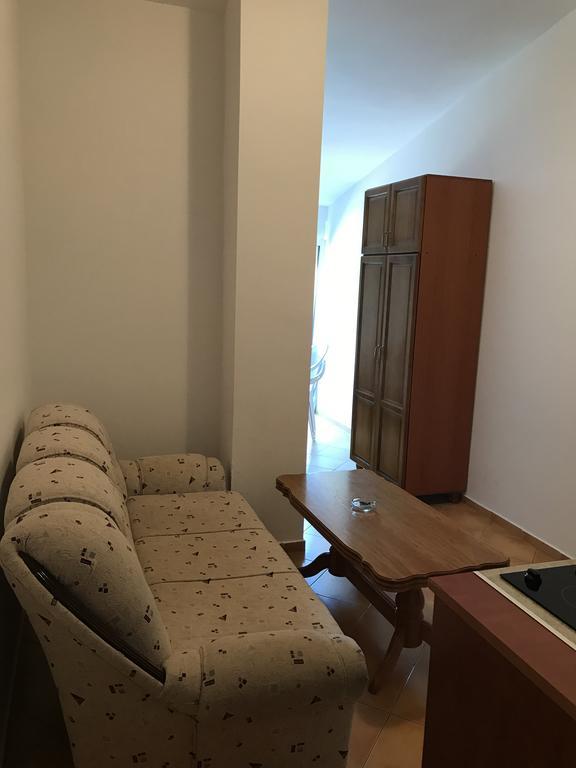 Apartments De Lara ウトイェハ エクステリア 写真