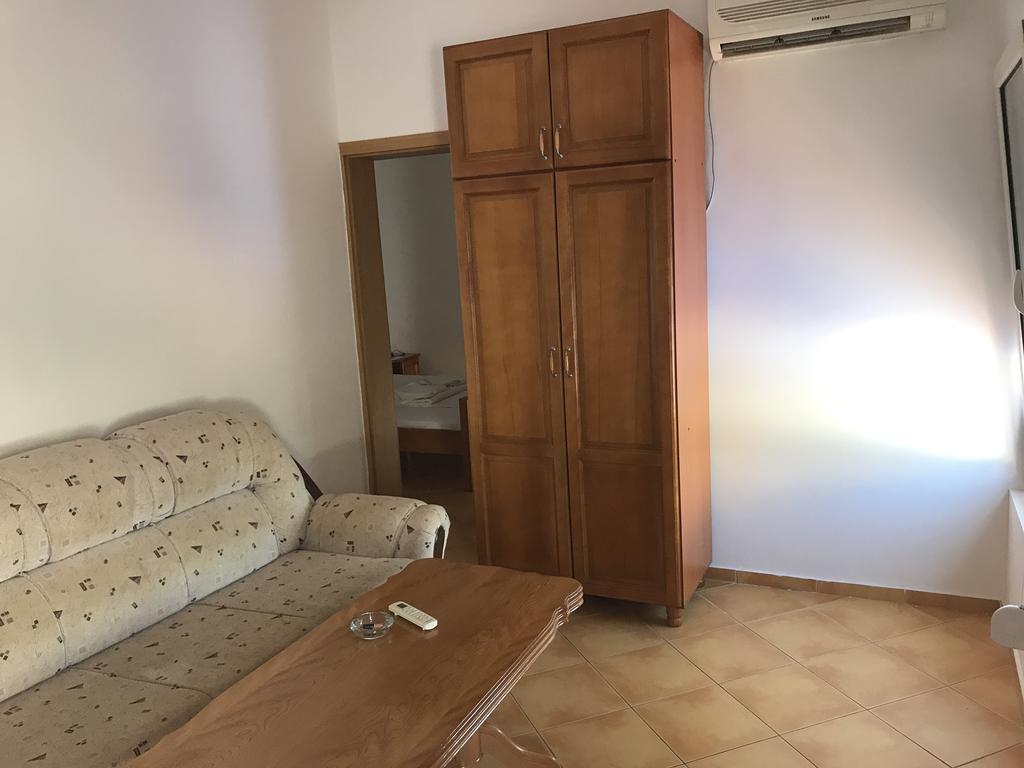 Apartments De Lara ウトイェハ エクステリア 写真